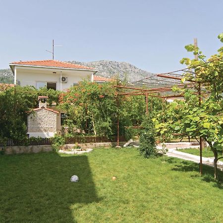 Lovely Apartment In Kastel Kambelovac With Wifi Kaštela Екстериор снимка
